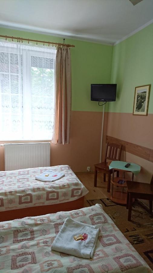 Hotelik Warmia -Pensjonat, Hostel 리드즈바르크 바르민스키 외부 사진